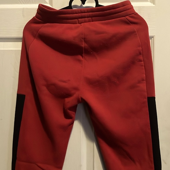sweatpants
size small - Picture 3 of 4